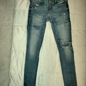 Hollister, 3R, 26w/31L, distressed skinny jeans